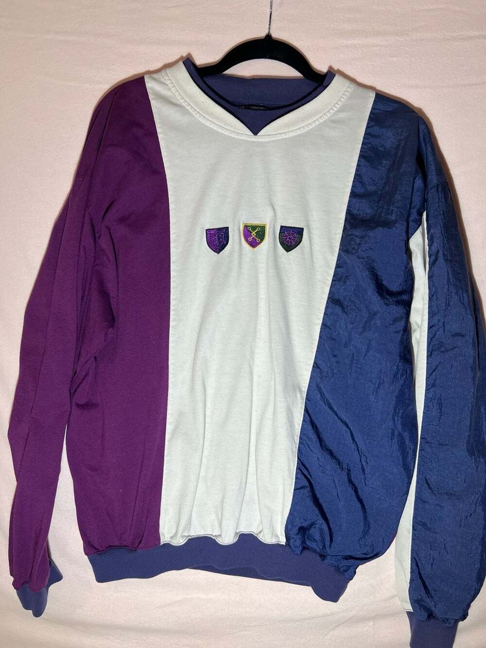 Vintage 90s Imprints Color Block Embroidered Crest Sweatshirt